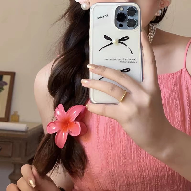 Elevate Your Style with Our New Hawaiian Gradient Flower Hair Clips - Perfect for Beach Vacations!