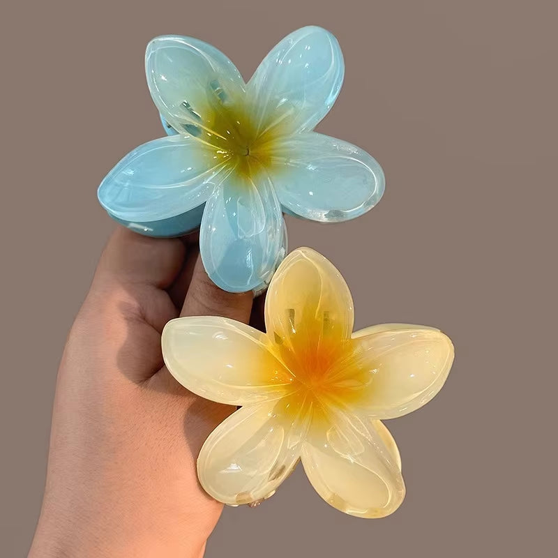 Elevate Your Style with Our New Hawaiian Gradient Flower Hair Clips - Perfect for Beach Vacations!