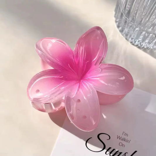 Elevate Your Style with Our New Hawaiian Gradient Flower Hair Clips - Perfect for Beach Vacations!